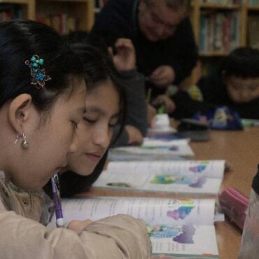 Sostegno ai minori stranieri: Casa dei Diritti Sociali rafforza gli interventi nelle scuole