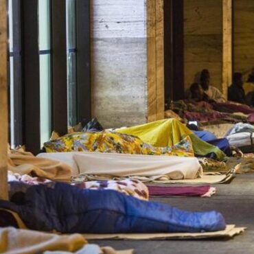 Povertà assoluta in Italia e senza fissa dimora